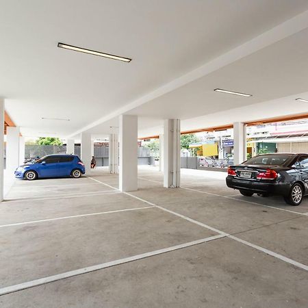 Clay Hotel Udonthani Екстер'єр фото