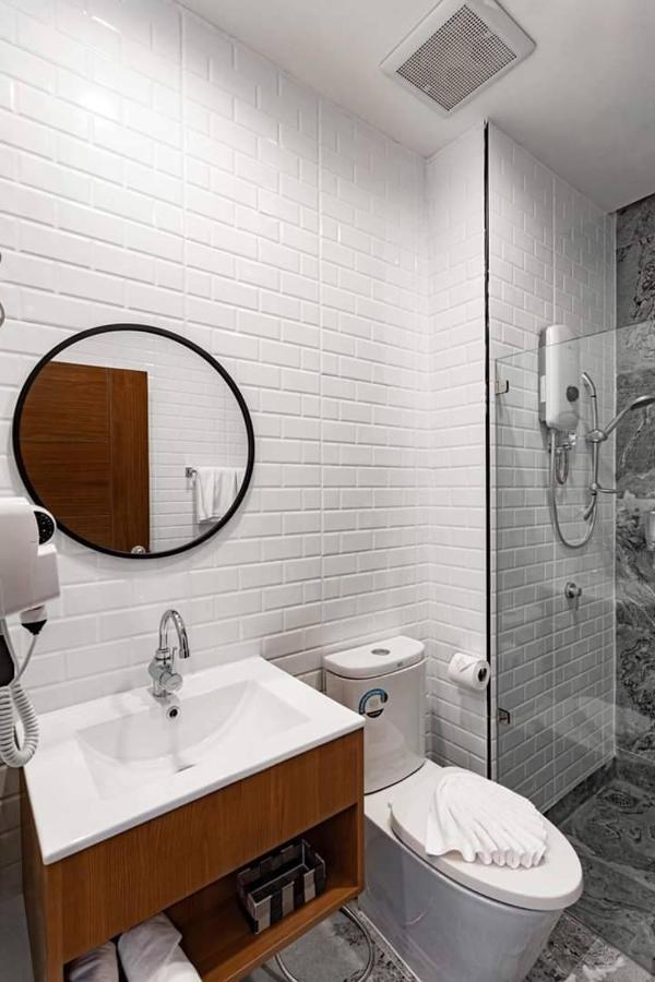 Clay Hotel Udonthani Екстер'єр фото