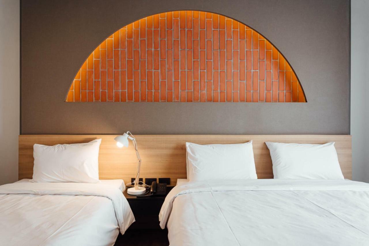 Clay Hotel Udonthani Екстер'єр фото