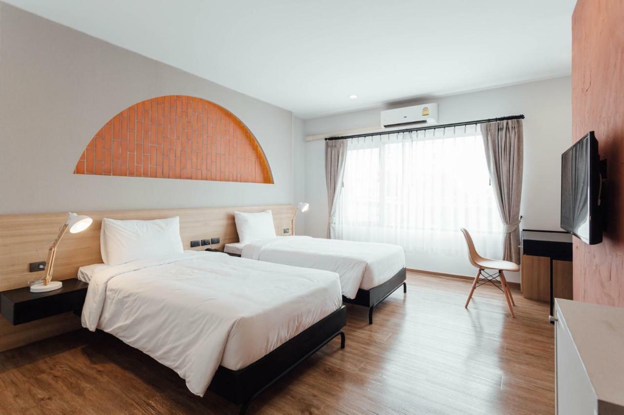 Clay Hotel Udonthani Екстер'єр фото