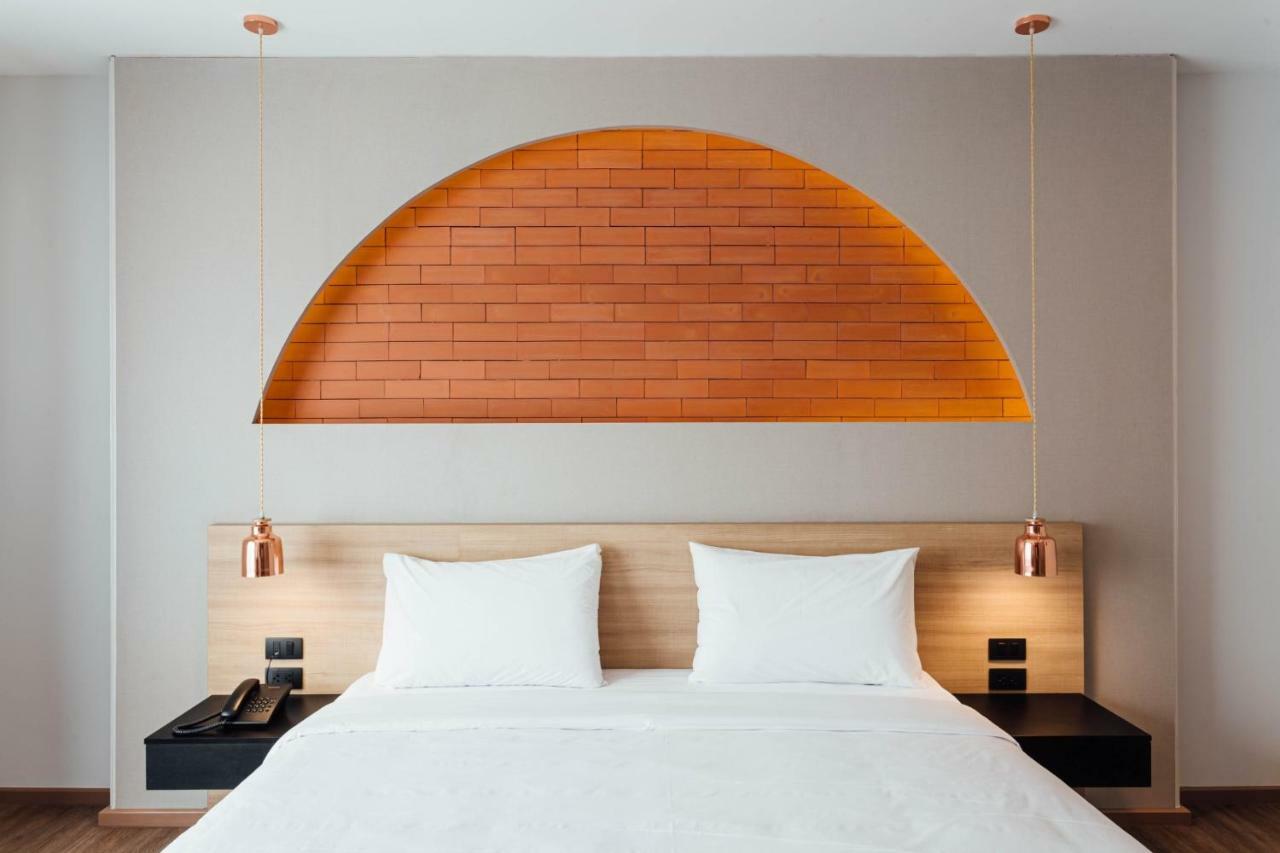 Clay Hotel Udonthani Екстер'єр фото